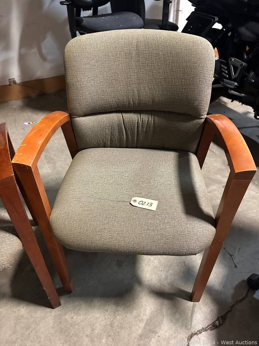 3-office-chairs-560262