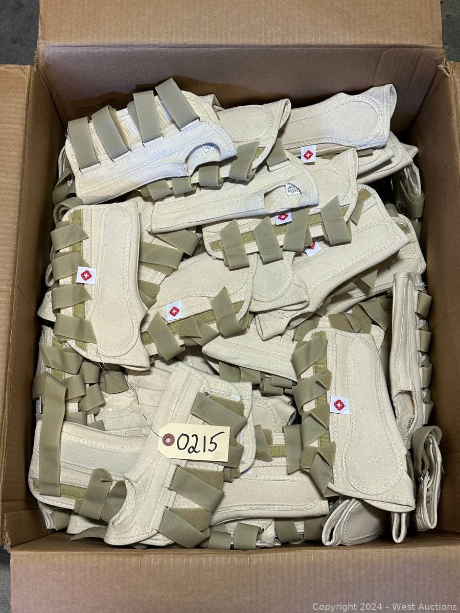 lot-of-brand-new-orthopedic-wrist-braces-560260