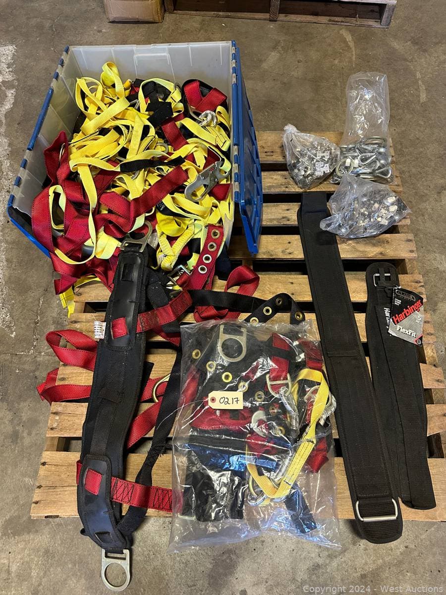 lot-of-fall-prevention-harness-components-38-samples-560258