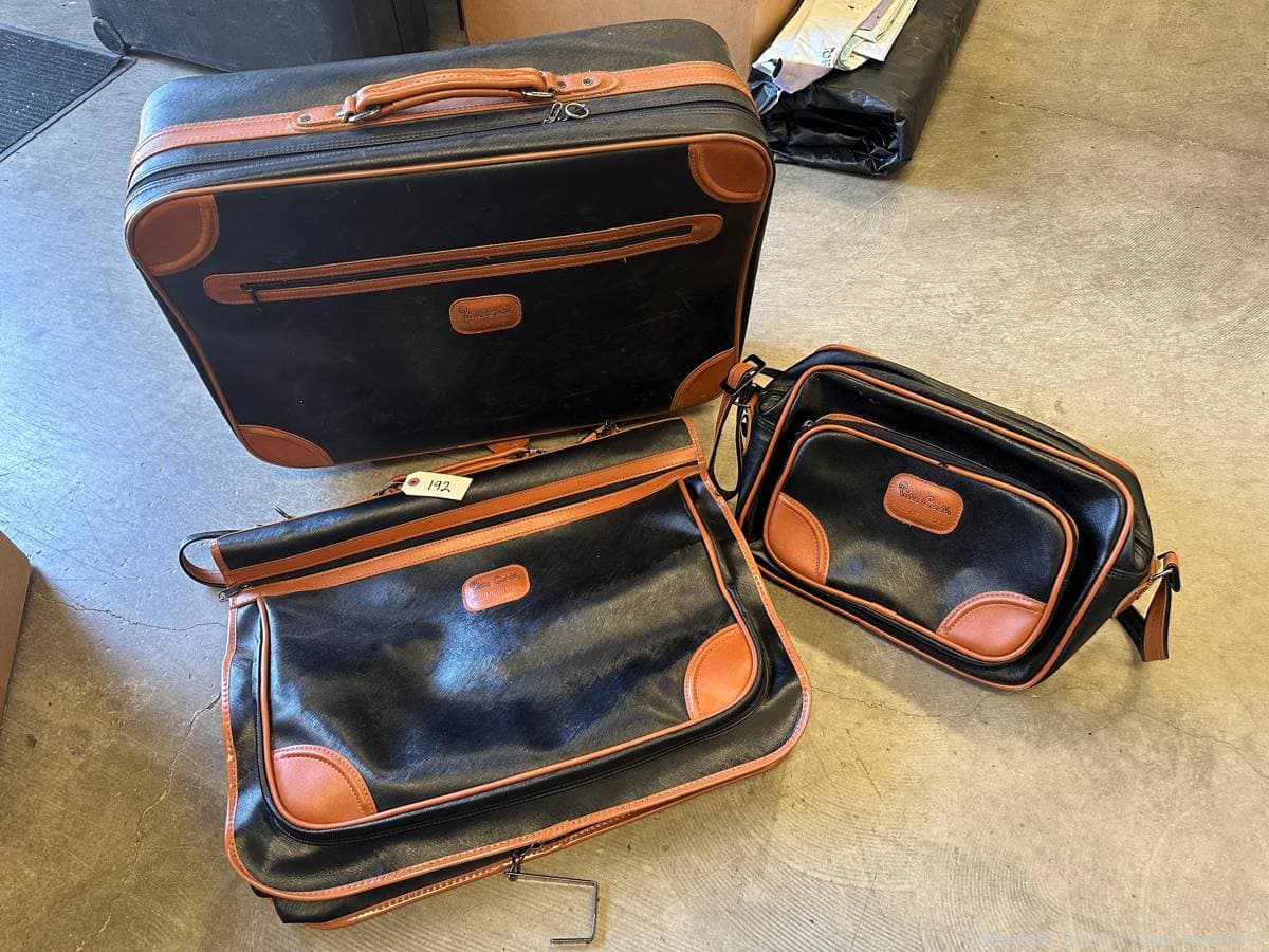 pierre-cardin-vintage-3-piece-luggage-set-560234