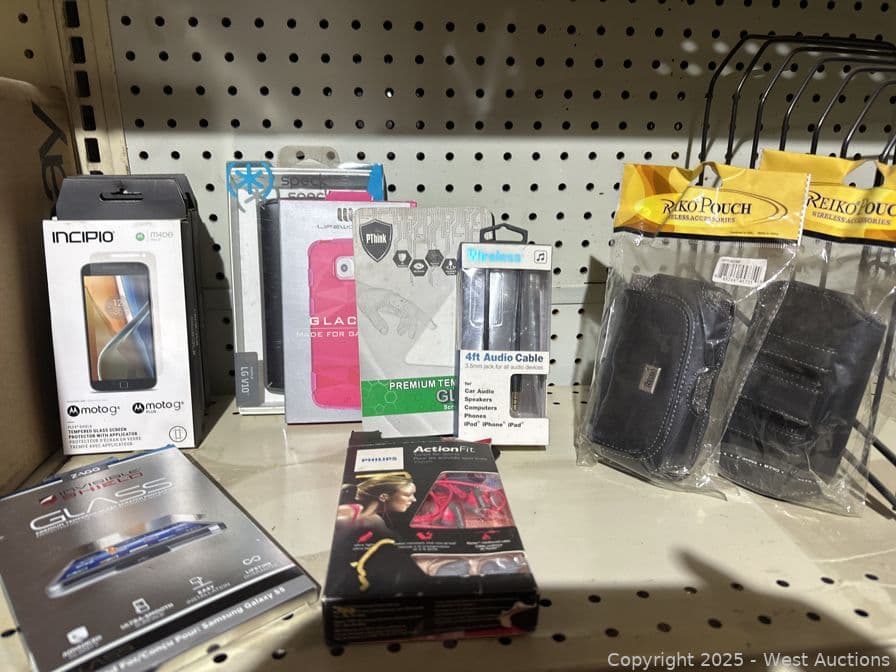 cell-phone-accessories-622778