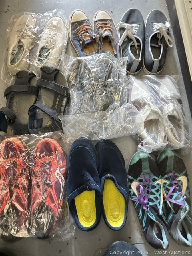 men-s-and-women-s-preowned-shoes-622853