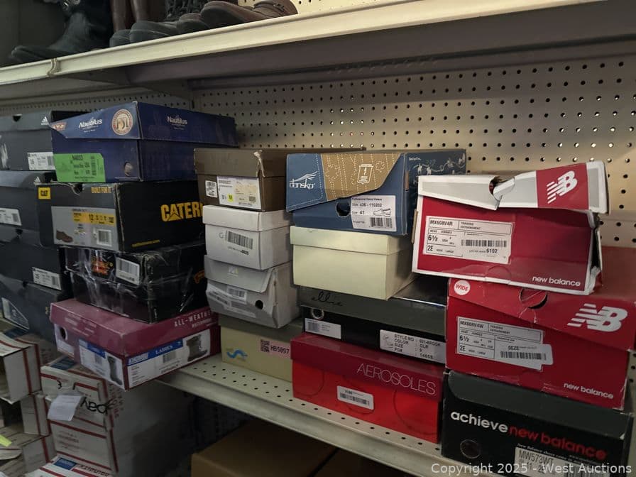 men-s-and-women-s-new-shoes-in-box-622736