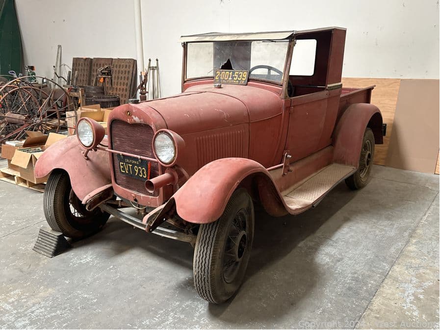 1928-ford-roadster-pickup-with-removable-top-replacement-head-included-557003