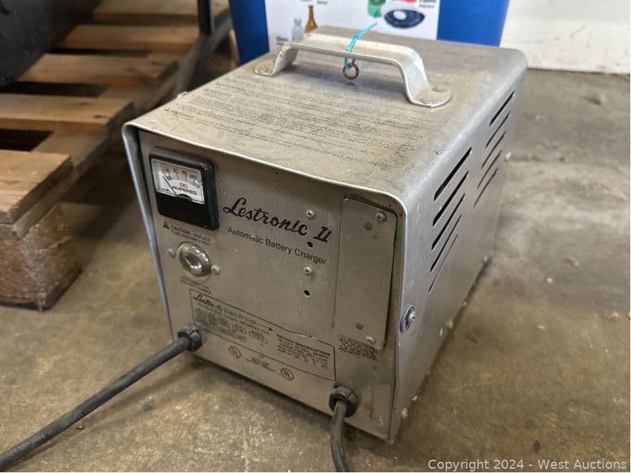 lesteonic-ii-automatic-battery-charger-565910