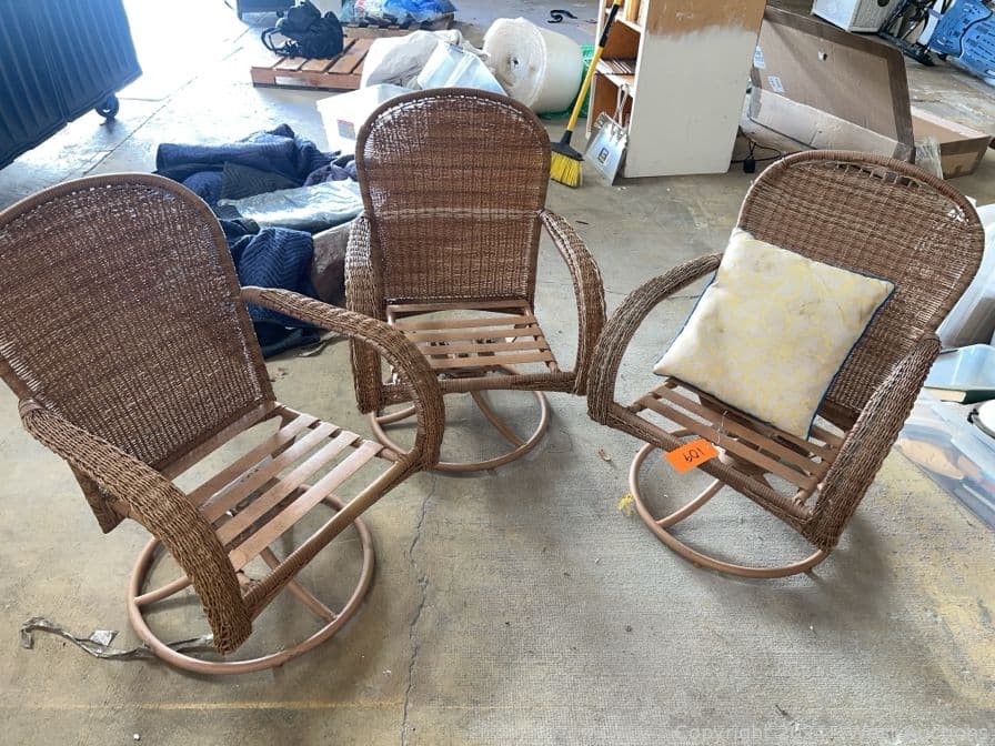 3-woven-outdoor-patio-chairs-557083