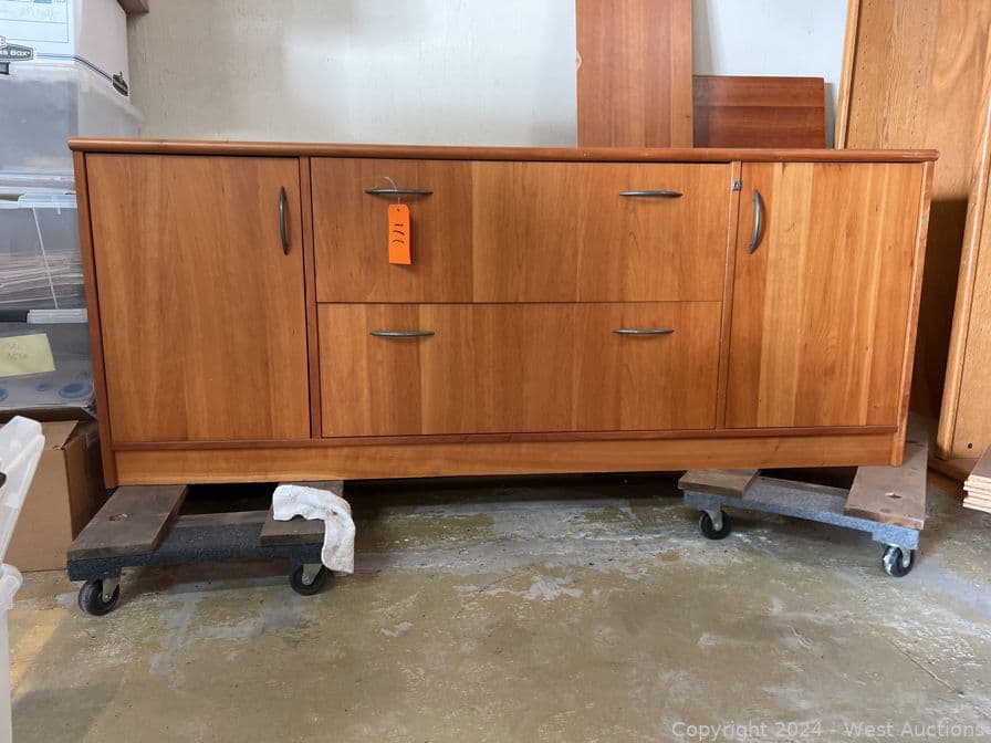 mid-century-style-credenza-cabinet-557078