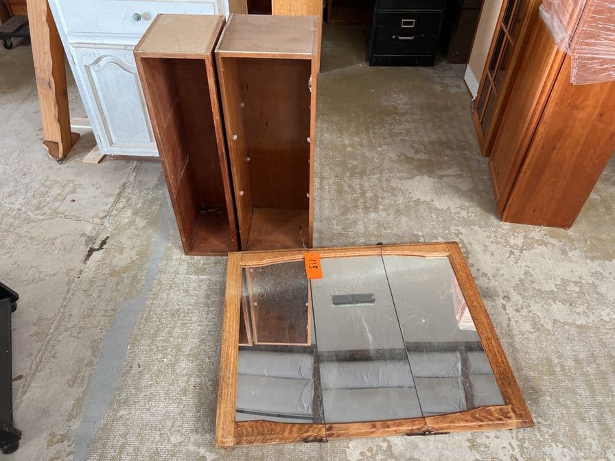 wood-bathroom-mirror-and-2-wall-mounted-cabinets-557076