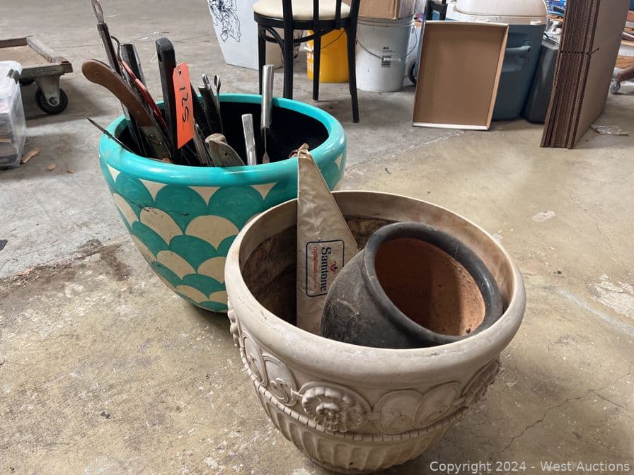 3-pots-for-plants-and-assorted-bbq-utensils-557064