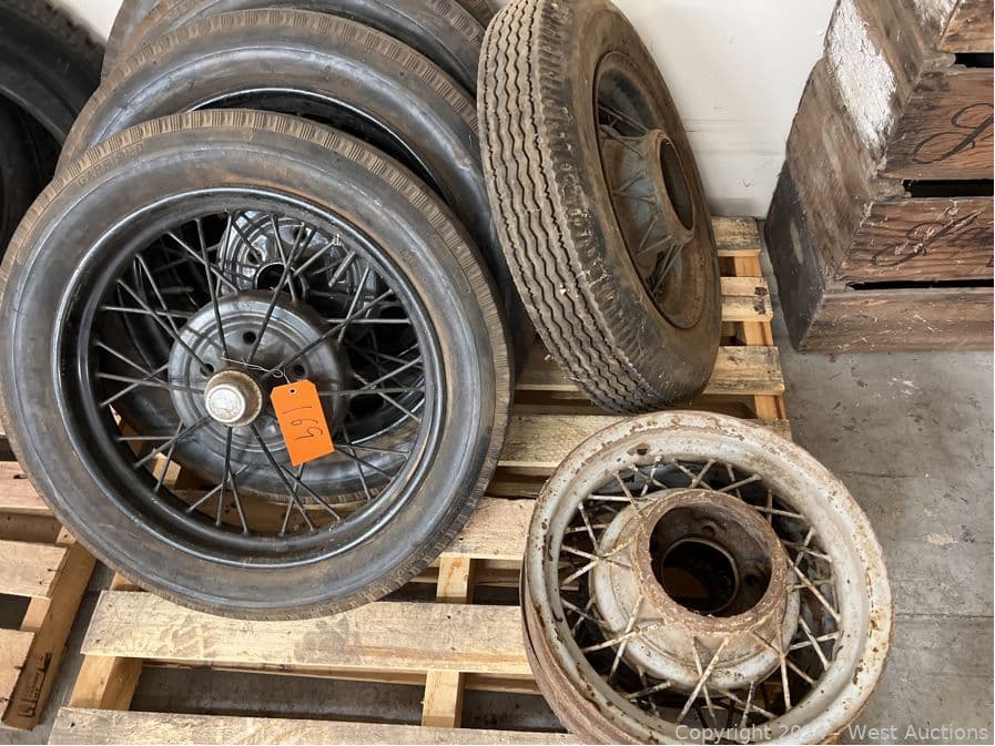 contents-of-pallet-vintage-ford-model-a-steel-22-automotive-wheels-and-tires-and-17-wheels-557019