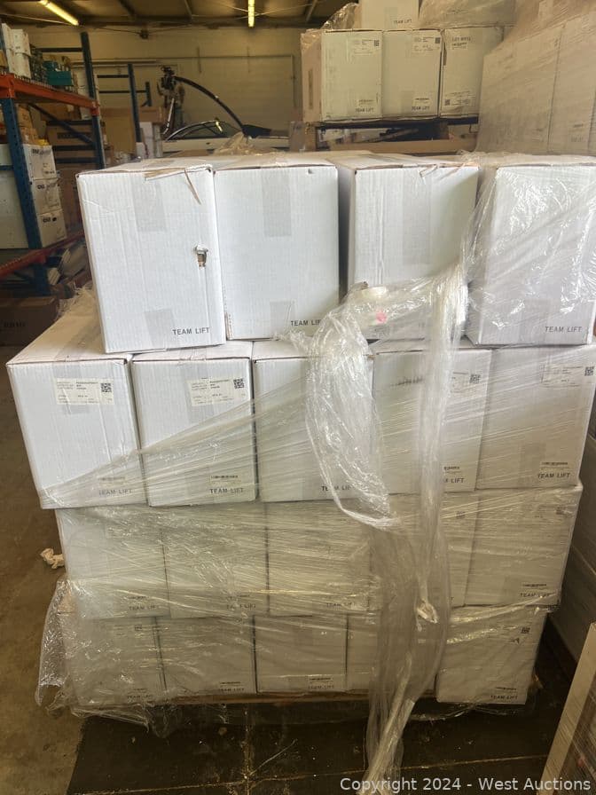 pallet-of-35-brand-new-brushed-nickel-3-light-vanity-bathroom-lights-high-resell-value-600119