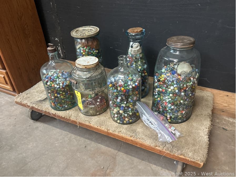 6-glass-jars-with-assorted-marbles-and-dice-622622