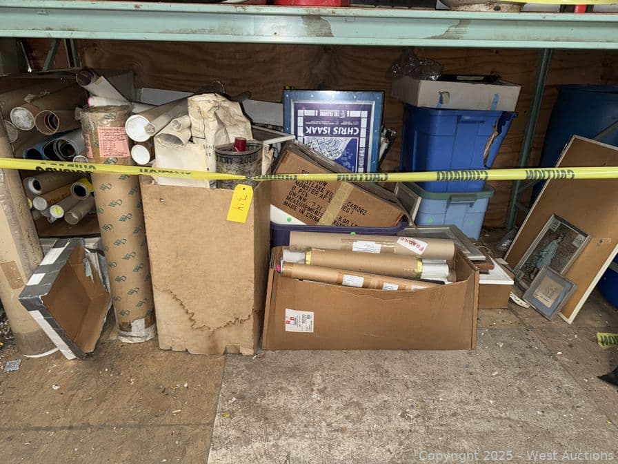 contents-of-bottom-shelf-assorted-film-and-performance-posters-622635