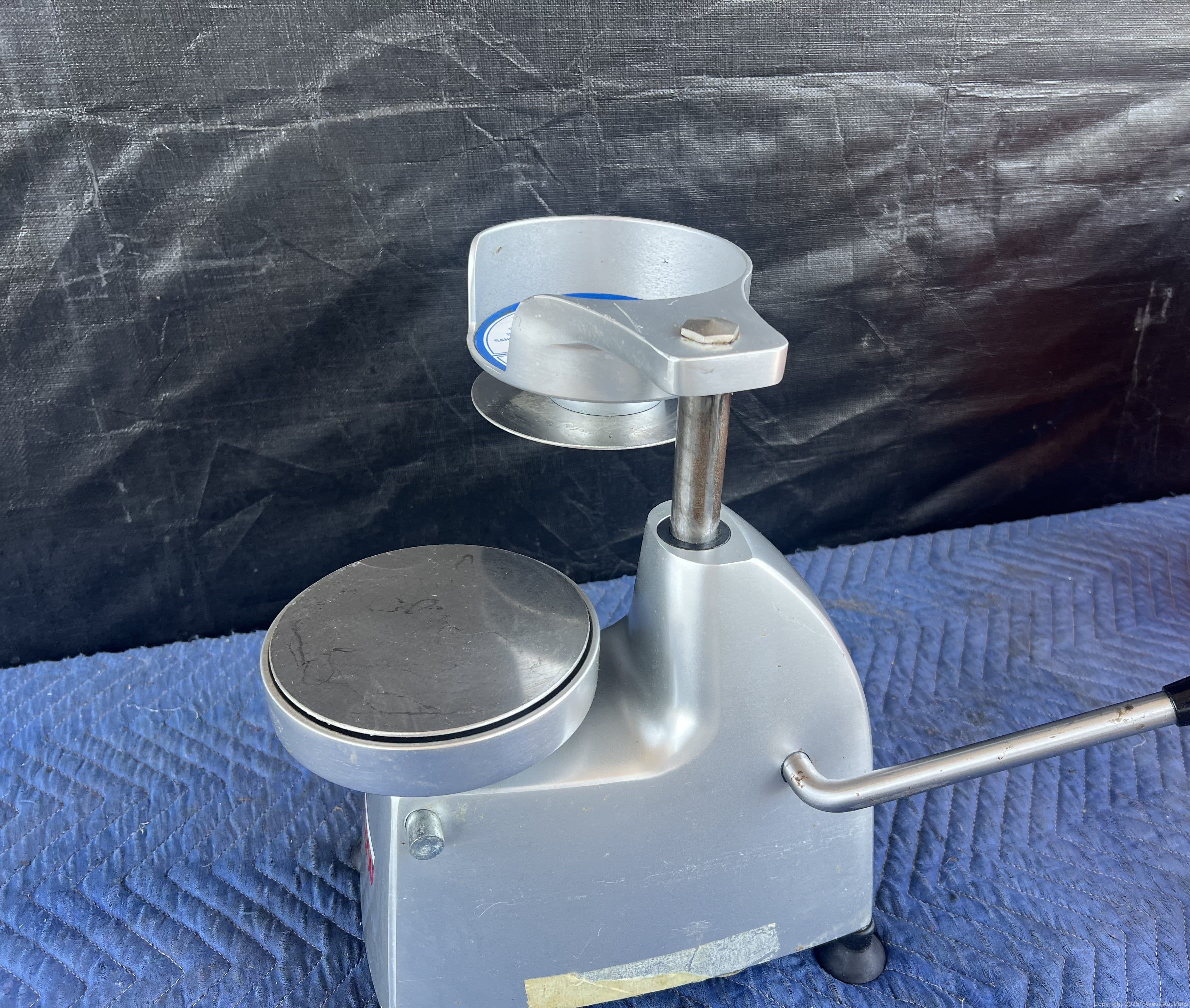 hamburger-patty-press-590329