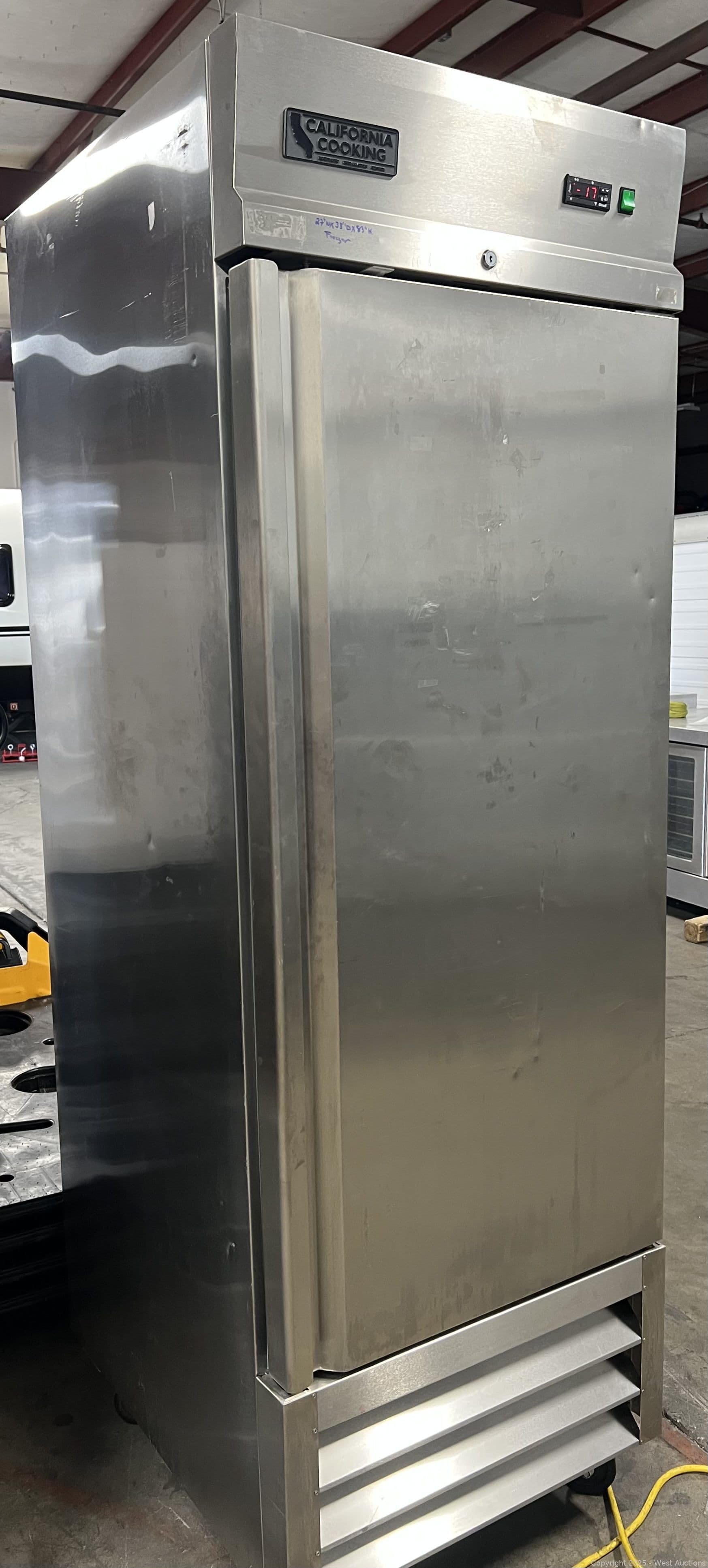 entree-cf1-s-commercial-freezer-591288