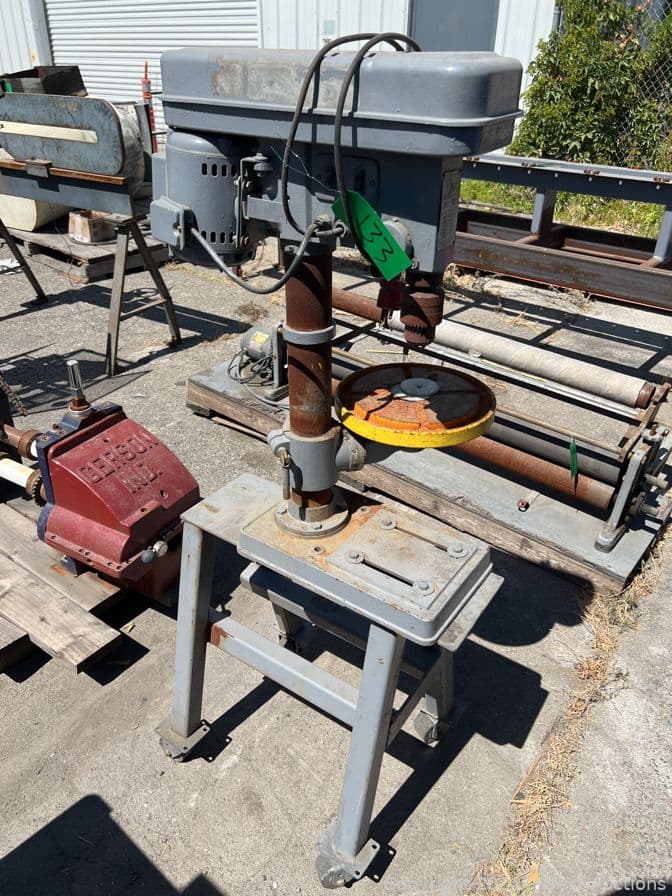 rolling-12-speed-t-726-heavy-duty-standing-drill-press-555989