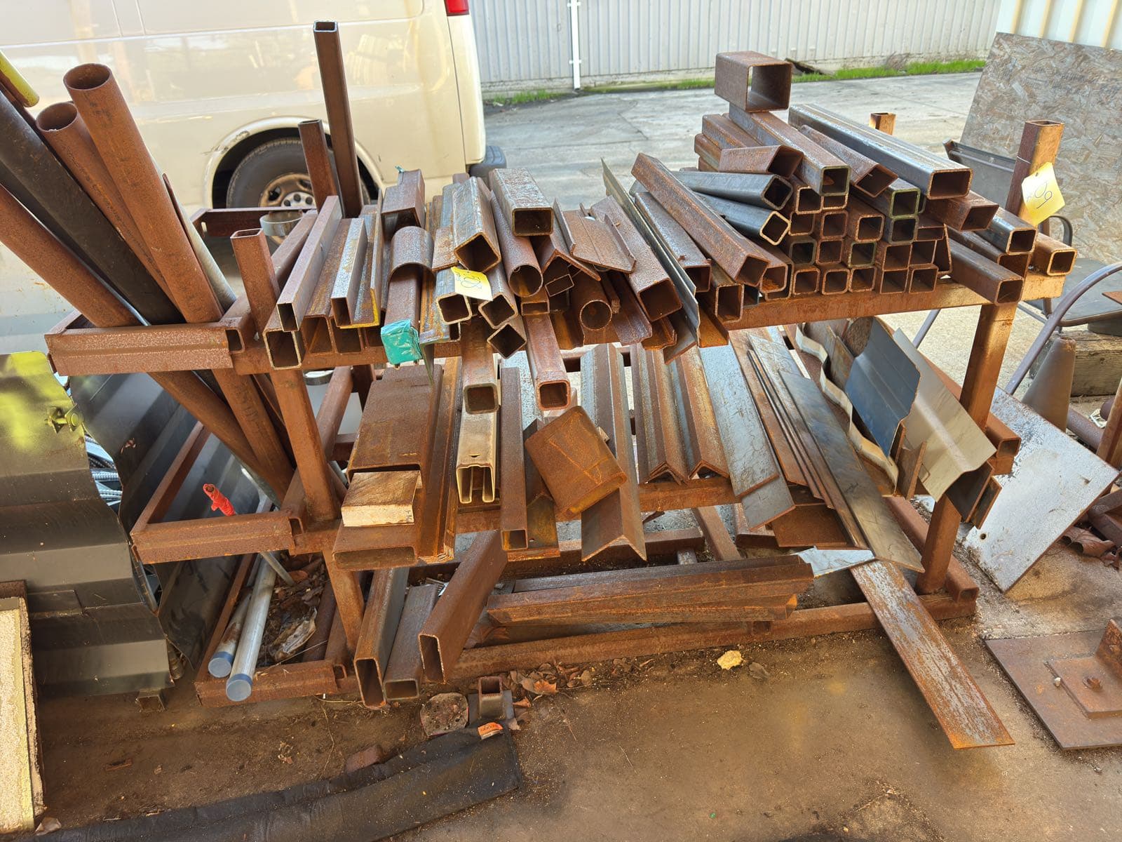 steel-material-rack-contents-not-included-5db952