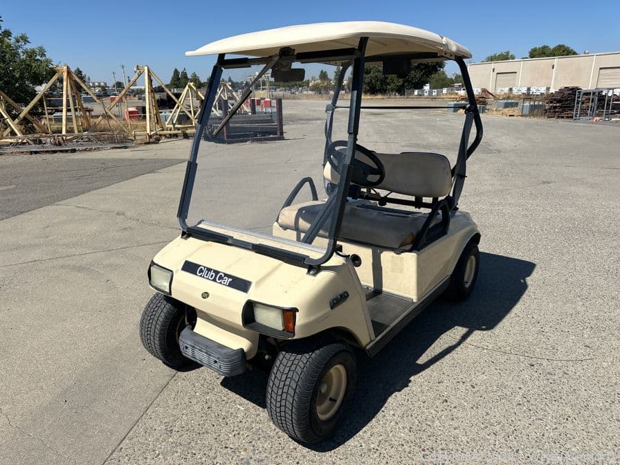 club-car-electric-golf-cart-559647