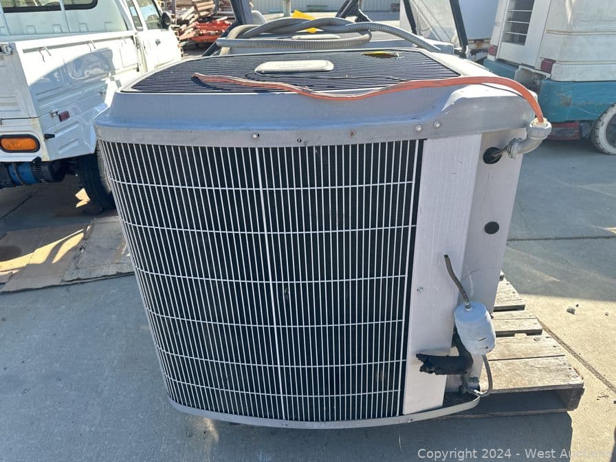 carrier-air-conditioner-unit-559650