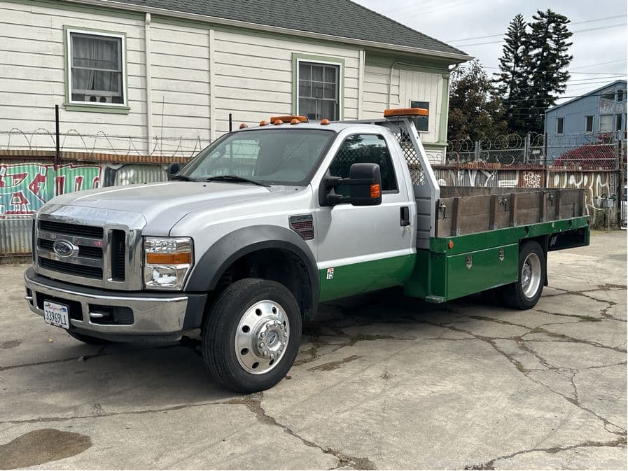 2008-ford-f-550-super-duty-stake-side-flatbed-truck-561479