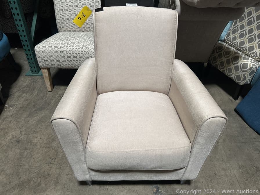 love-seat-560970