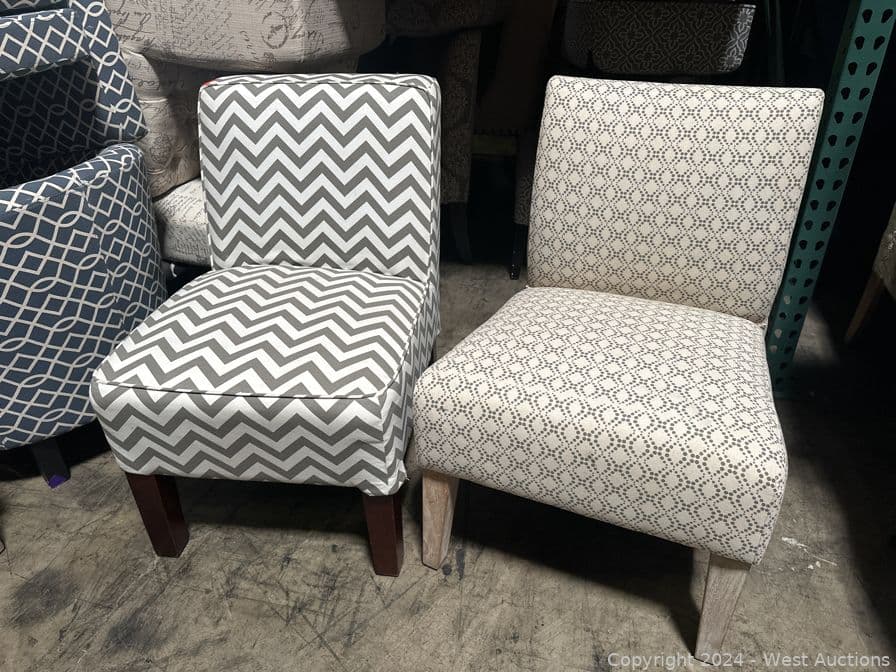 2-pattern-cushioned-chairs-560966