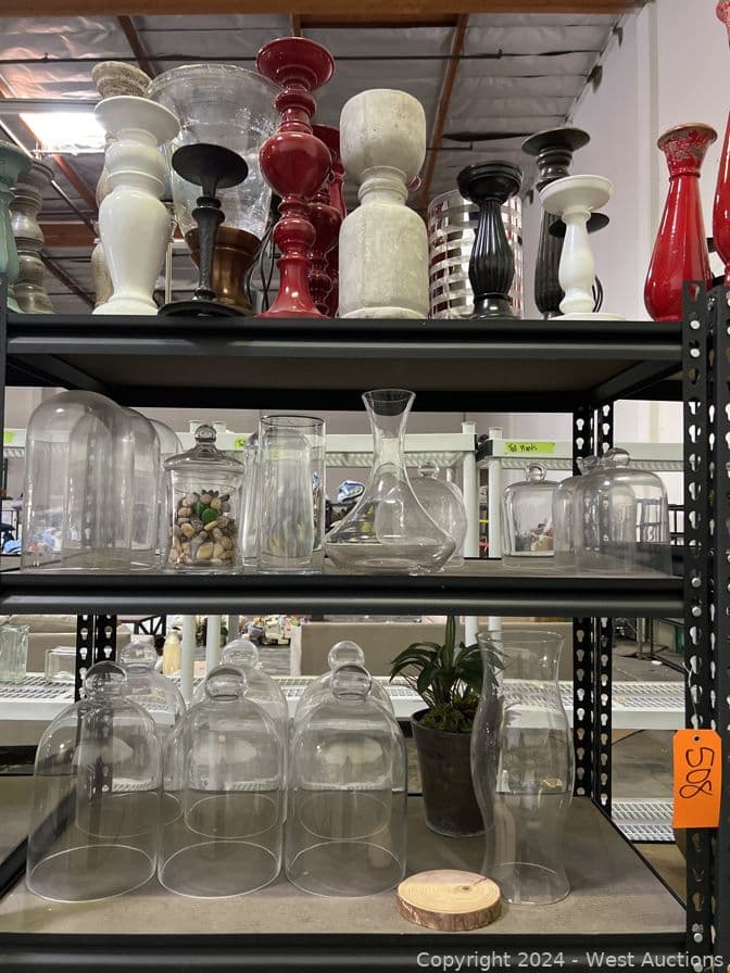 contents-of-shelf-assorted-home-decor-items-glass-566304