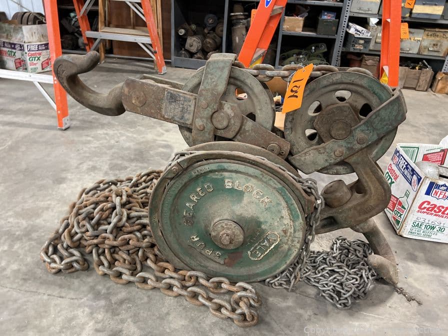 yale-38-towne-spur-geared-block-with-5-ton-pulleys-566268