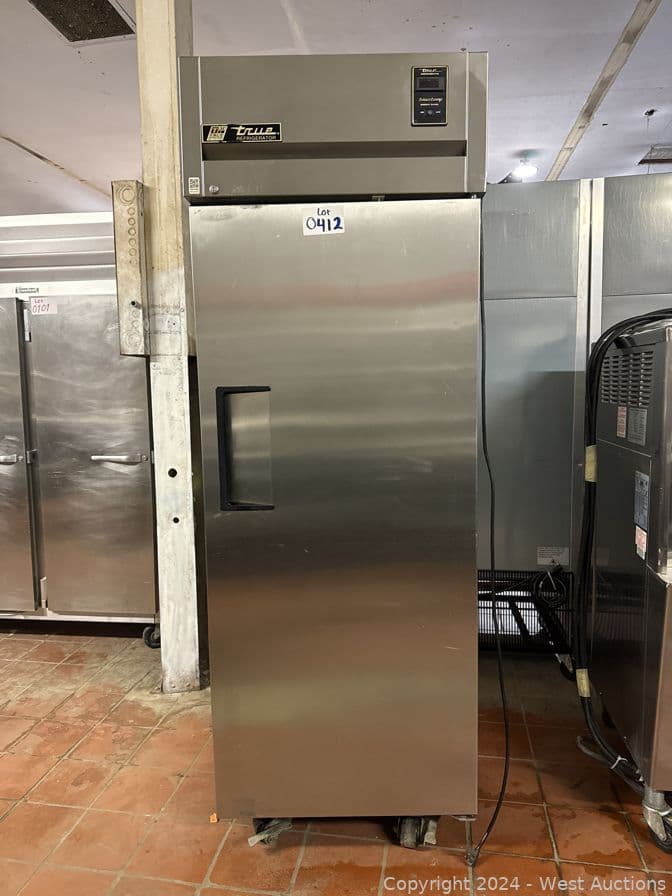 true-single-door-reach-in-refrigerator-568116