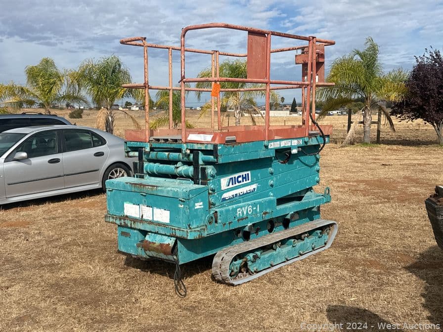 aichi-skytower-rv060-crawler-scissor-lift-568507