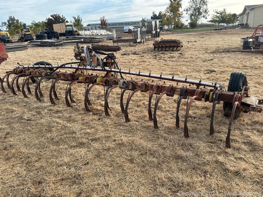 air-raider-cultivator-568501