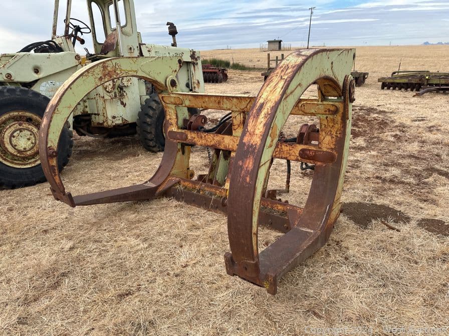 medford-steel-loader-grapple-attachment-568475