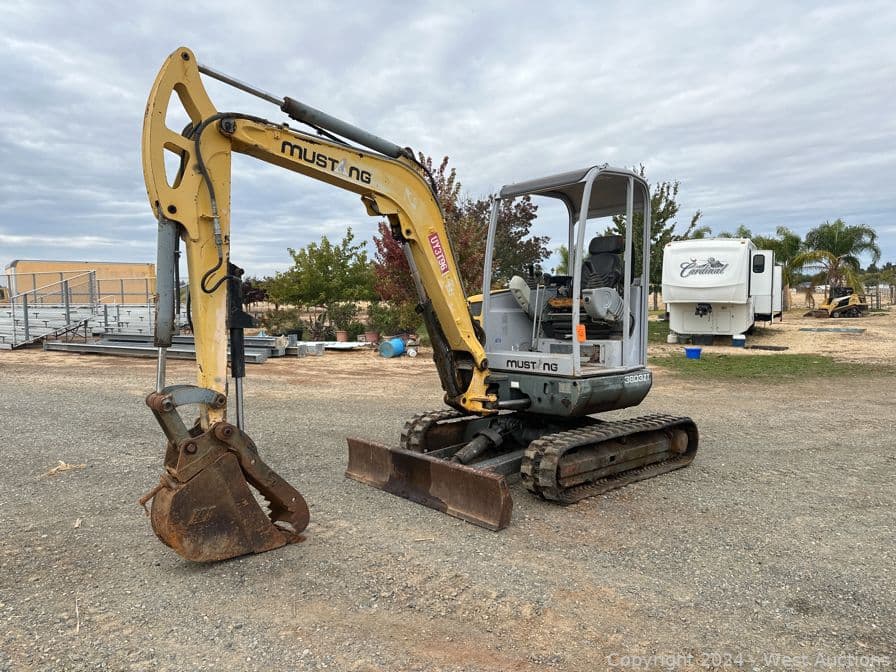 mustang-3803zt-excavator-568512
