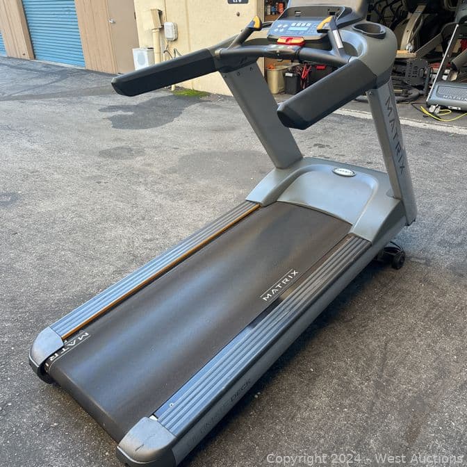 matrix-treadmill-7xi-574236