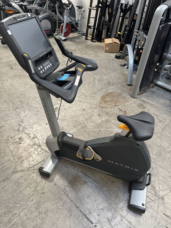 matrix-upright-cycle-7xe-console-574268