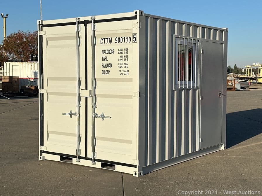 2024-10-39-container-with-door-and-window-unused-570123
