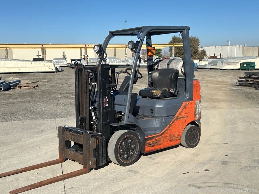 2017-toyota-8fgcu25-4700-lb-capacity-propane-forklift-with-avery-weigh-tronix-attachment-574176