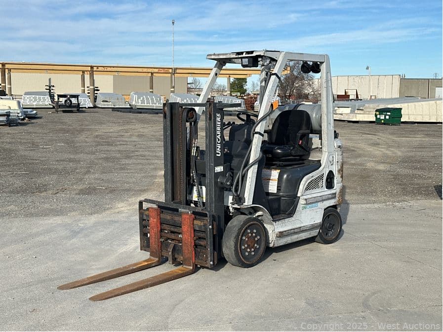 2015-unicarriers-mcp1f2a20lv-4000-lb-capacity-propane-forklift-with-hydraulic-fork-positioner-575169