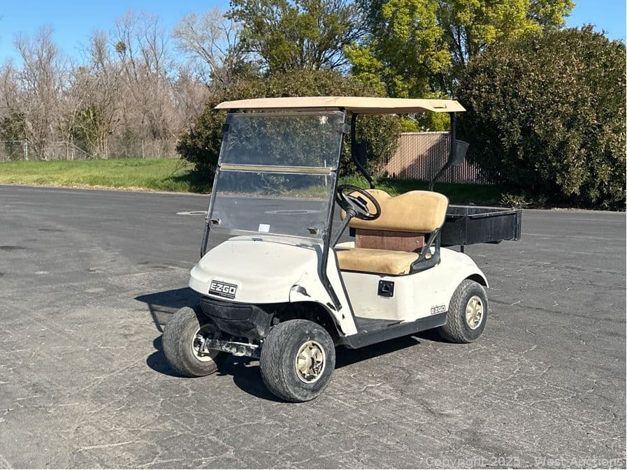 ez-go-txt-48v-electric-golf-cart-576414