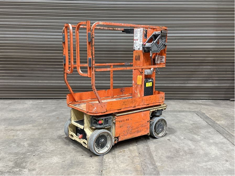 jlg-1230es-vertical-mast-lift-12-39-max-height-576643