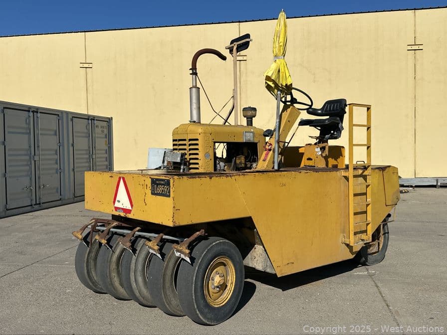 bros-sp-54-b-self-propelled-pneumatic-9-wheel-roller-576648