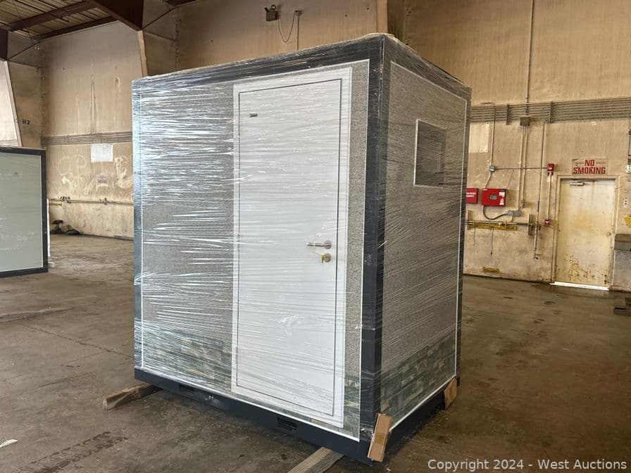 2024-portable-bathroom-with-toilet-and-shower-unused-574590
