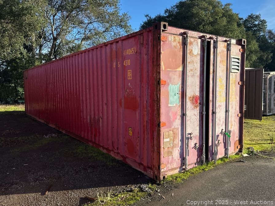 40-shipping-container-contents-not-included-574851