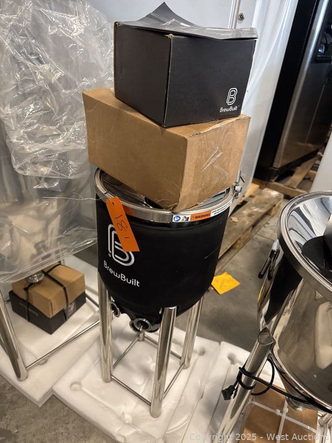 5-gallon-brewbuilt-fermentation-tank-with-glycol-jacket-accessories-and-more-575670