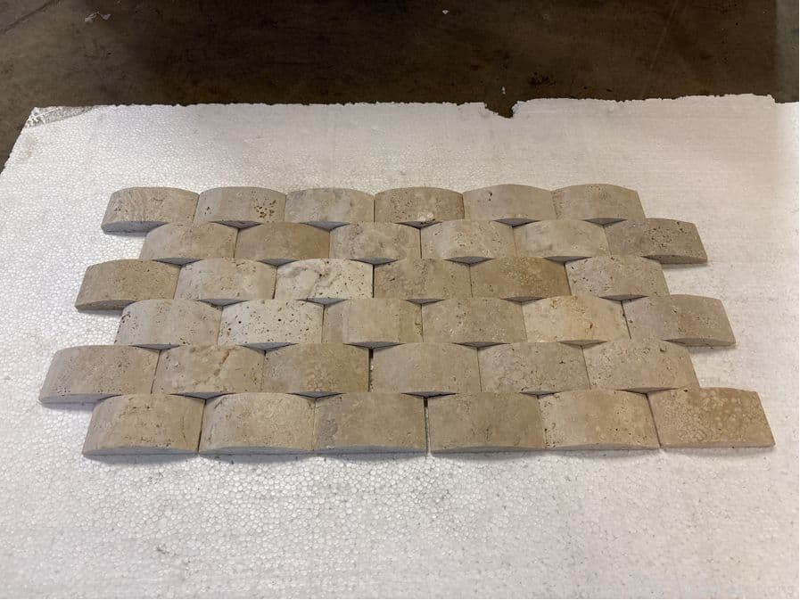 145-cream-colored-wavy-peruvian-travertine-mosaics-577160