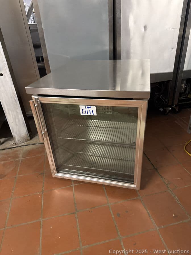 under-counter-one-glass-door-refrigerator-579275