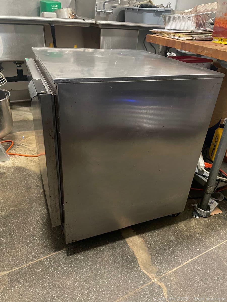 one-door-cooler-580032