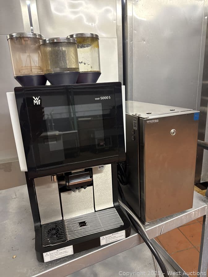 automatic-coffee-espresso-machine-with-refrigerator-589793