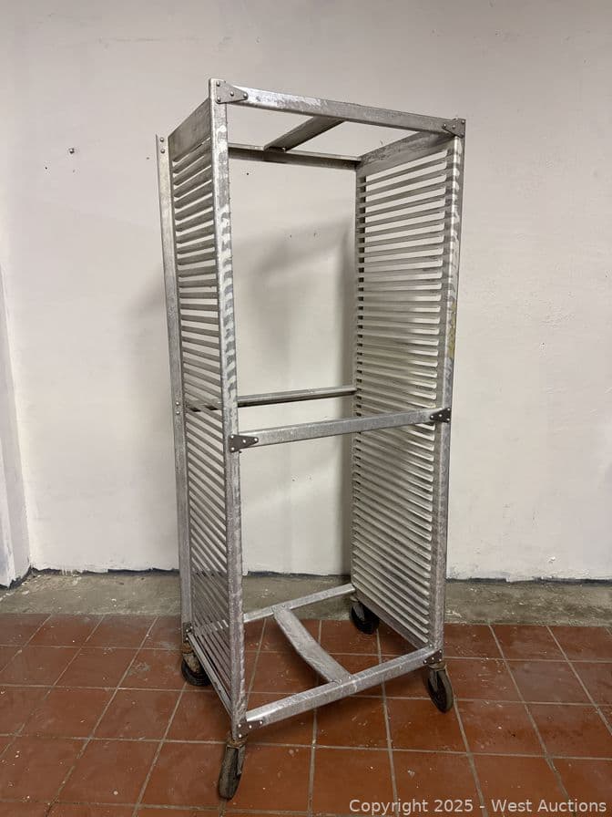 aluminum-bakery-rack-589833