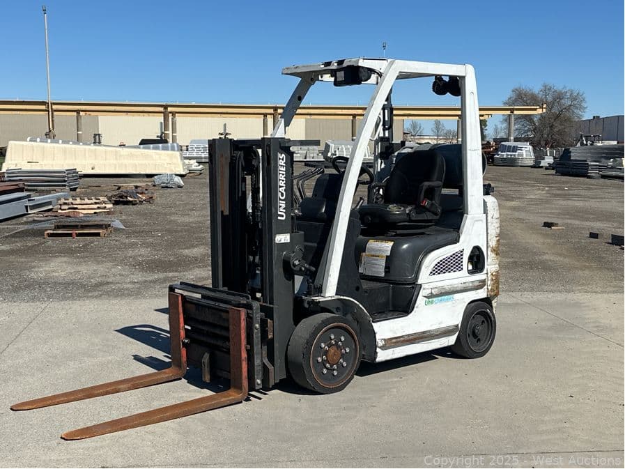 2015-unicarriers-mcp1f2a20lv-4000-lb-capacity-propane-forklift-with-hydraulic-fork-positioner-581122